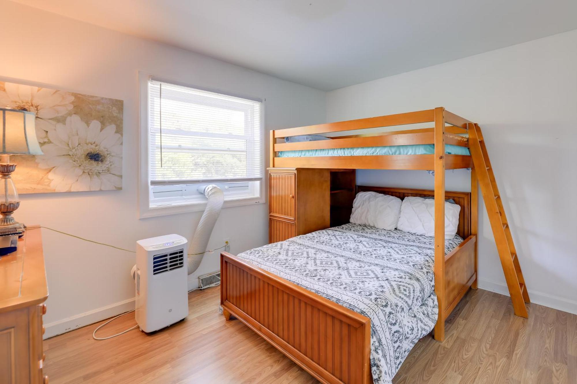 West Of The Moon Ocean Apt With Beach Access! إمرالد أيسل المظهر الخارجي الصورة