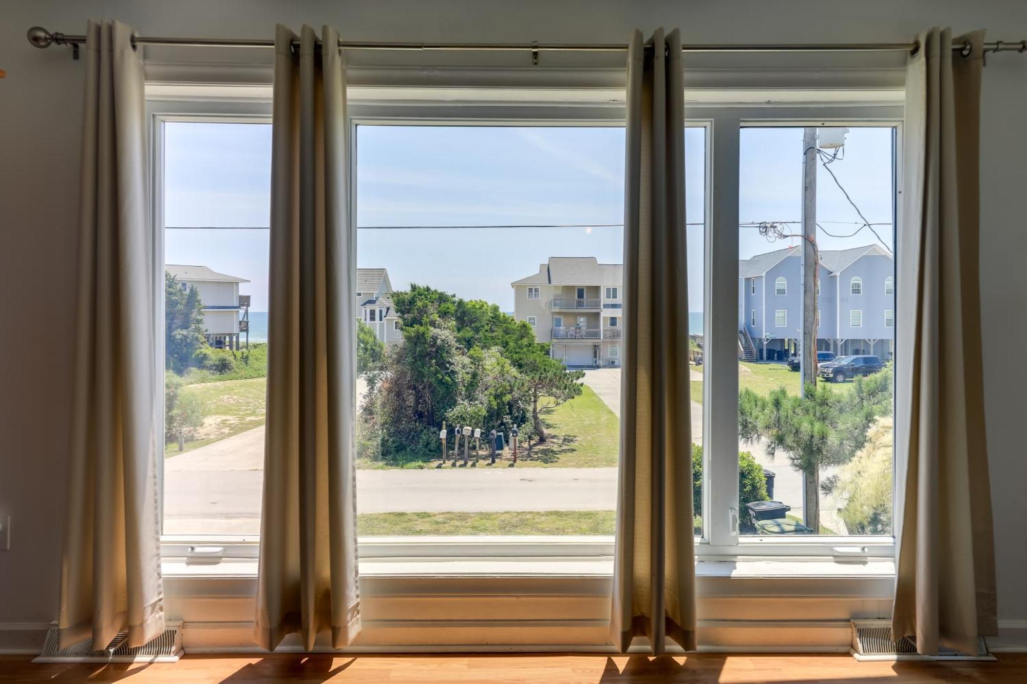 West Of The Moon Ocean Apt With Beach Access! إمرالد أيسل المظهر الخارجي الصورة