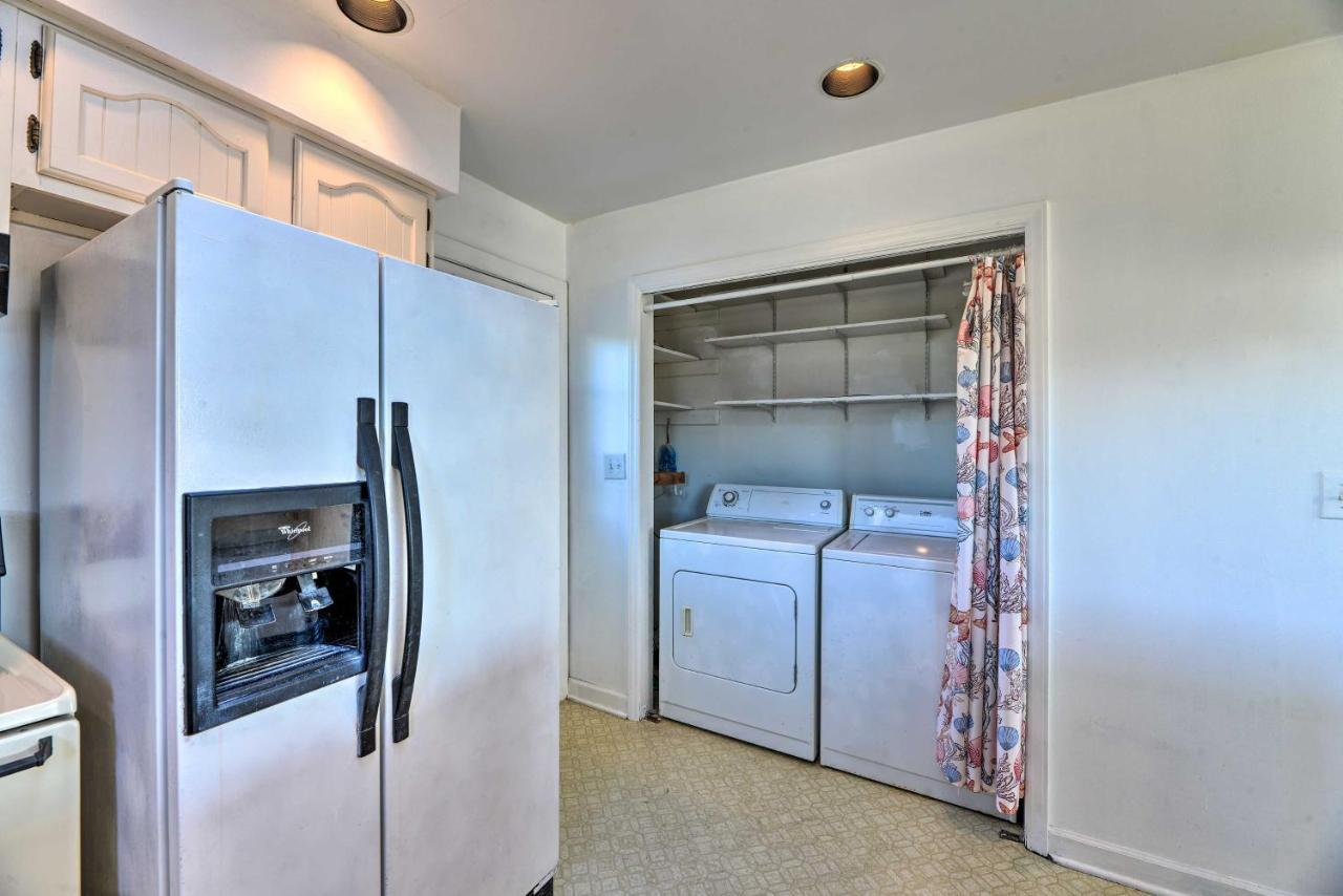 West Of The Moon Ocean Apt With Beach Access! إمرالد أيسل المظهر الخارجي الصورة