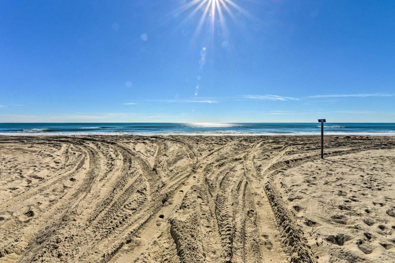 West Of The Moon Ocean Apt With Beach Access! إمرالد أيسل المظهر الخارجي الصورة